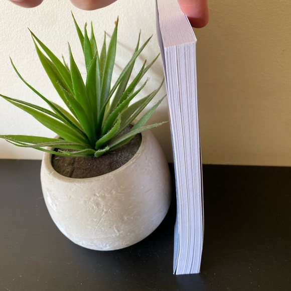 3/$12 🇨🇦 Hey Ladies Stop Apologizing by Maia Jovanivic book - Picture 2 of 4